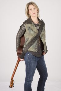 lynne-hanson-w-guitar